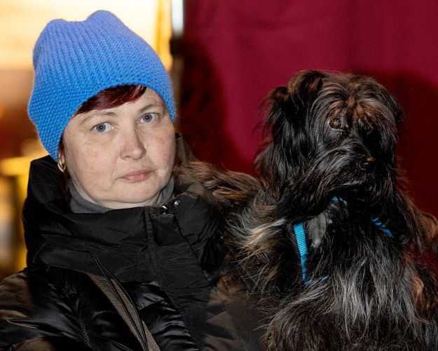 Flygtninge og hunde strømmer til Polen